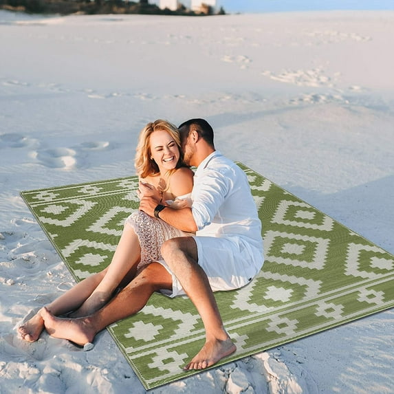 Playa Rug Milan Lightweight Reversible Recycled Plastic Outdoor Floor Mat/Rug Green&Crème 4'x6' 4' x 6'