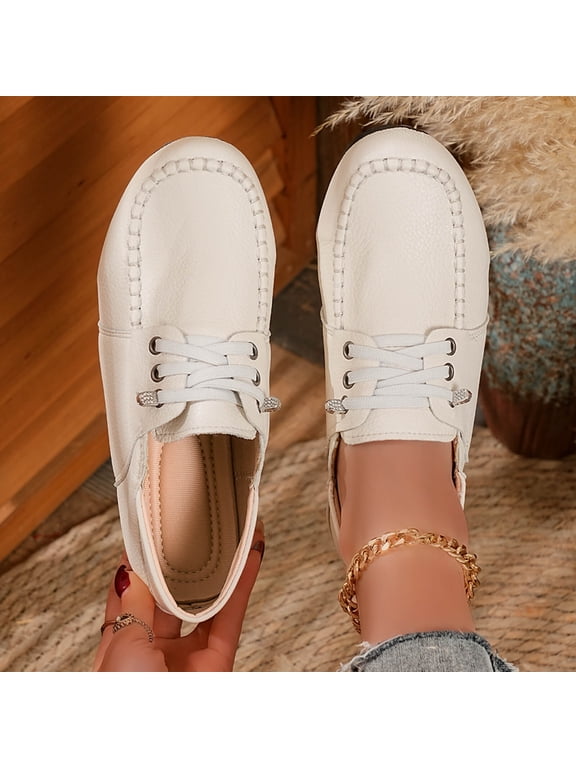 Plus Size Casual Shoes for Women, Lace Up Flat Shoes Breathable Round Toe, Comfortable Mom Shoes Soft Sole Slip Resistant for Everyday Wear