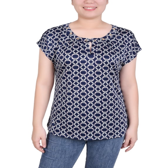 Plus Size Extended Sleeve Top With Grommets