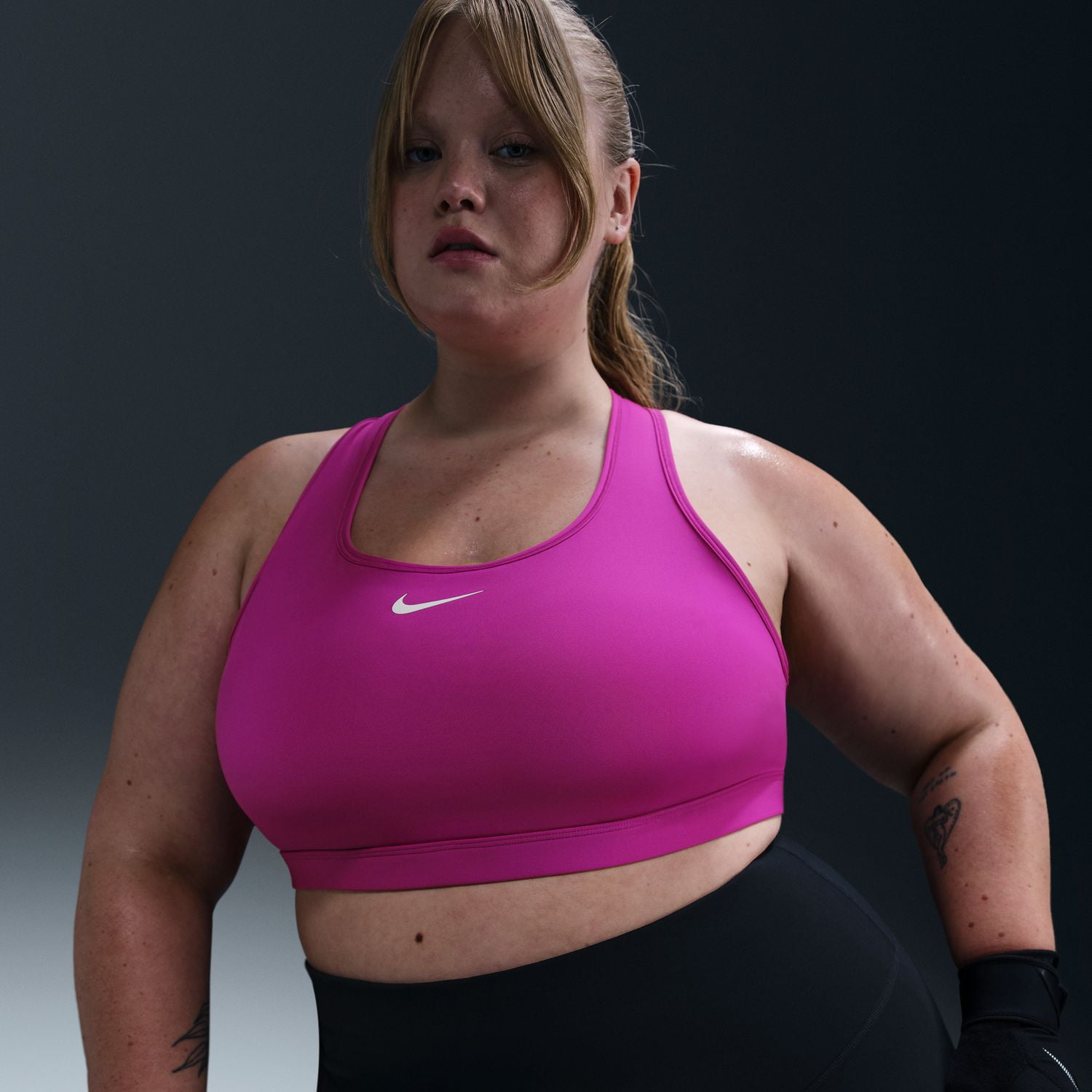 nike fuchsia sports bra
