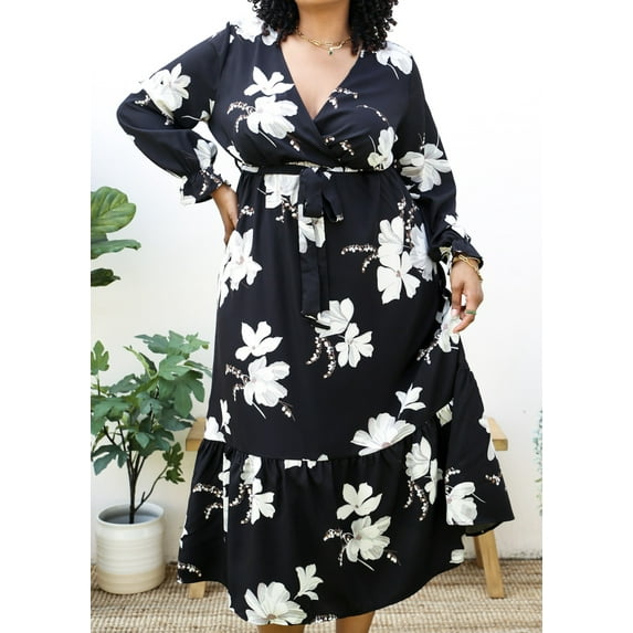 Plus Size White Tulip Print Flowy Black Maxi Dress,Black,,2X-Large