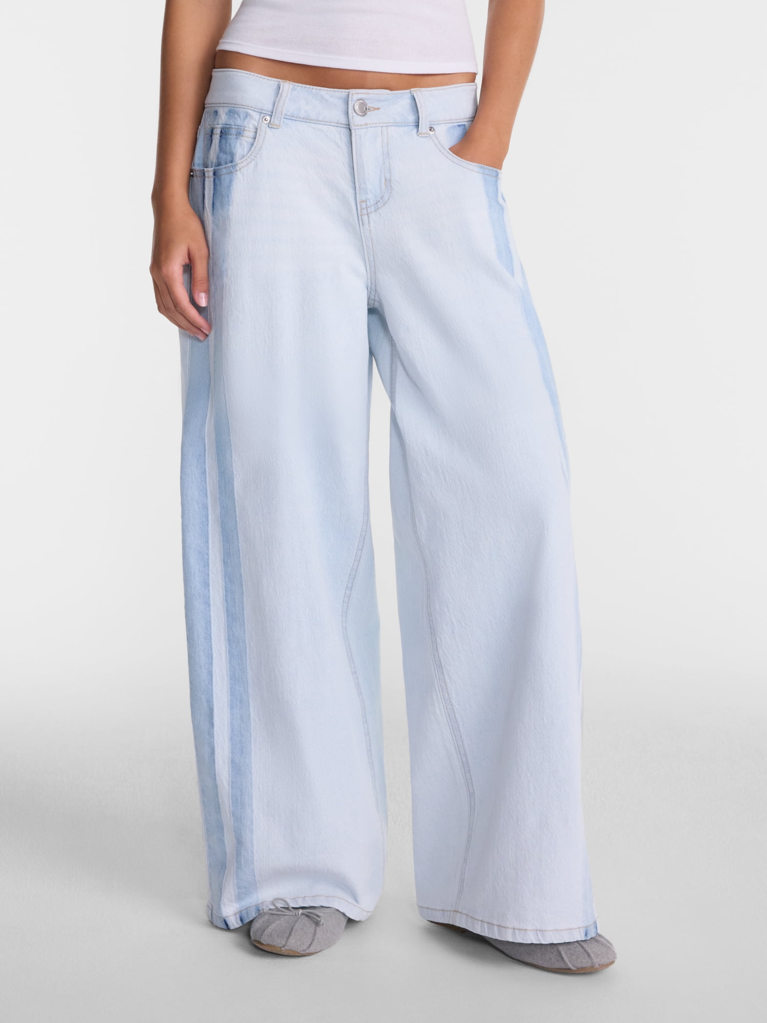 No Boundaries Ultra Baggy Jeans, 32.5'' Inseam, Women's and Women's Plus Sizes 00-4X