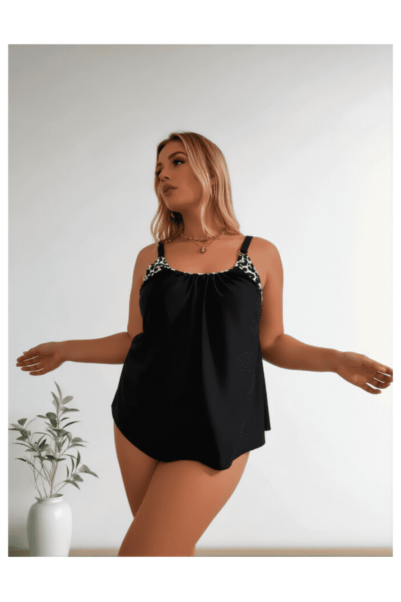 Plus Size Women's Tankini Set - Solid Color with Leopard Print, Round Neck & Tummy Control Conservative Shorts, 2-Piece Swimwear