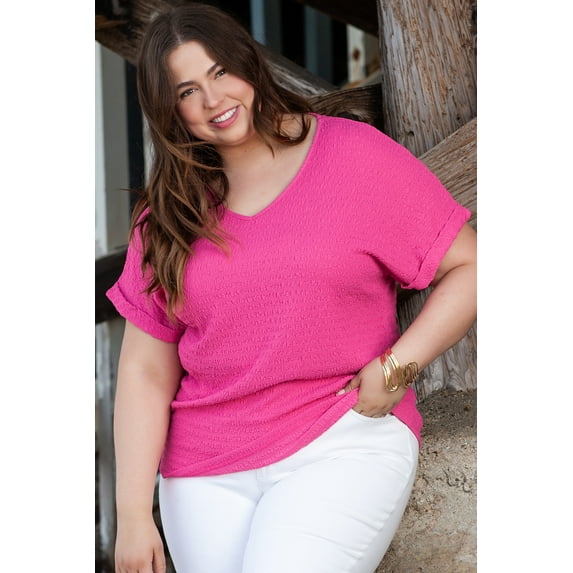 Plusashion Bold Bright Pink V-Neck Tee for Curvy Figures - Flattering Shift Style!