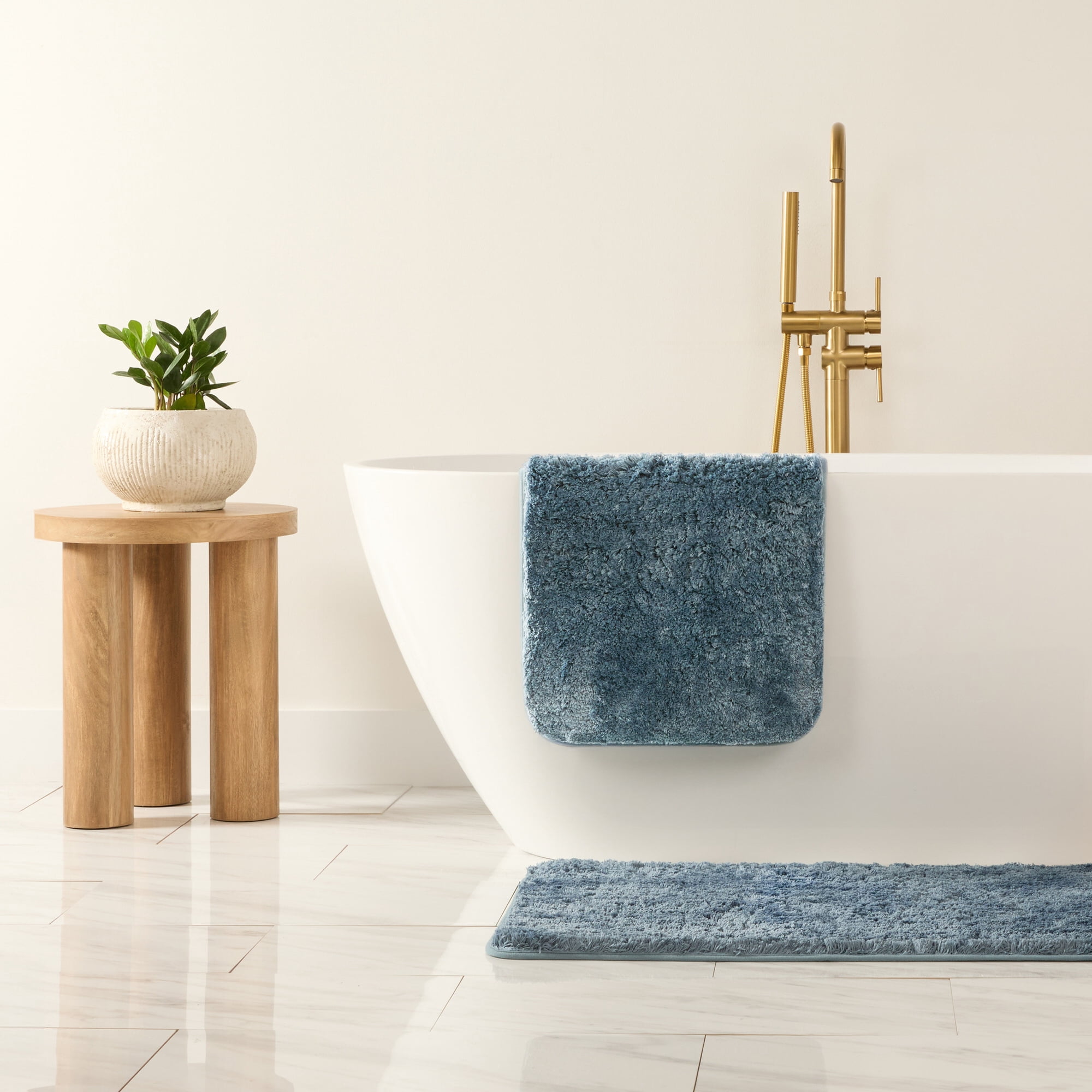 Plush Absorbent Bath Mat Rug with Anti-Skid Rubber Backing - Comfort Canopy