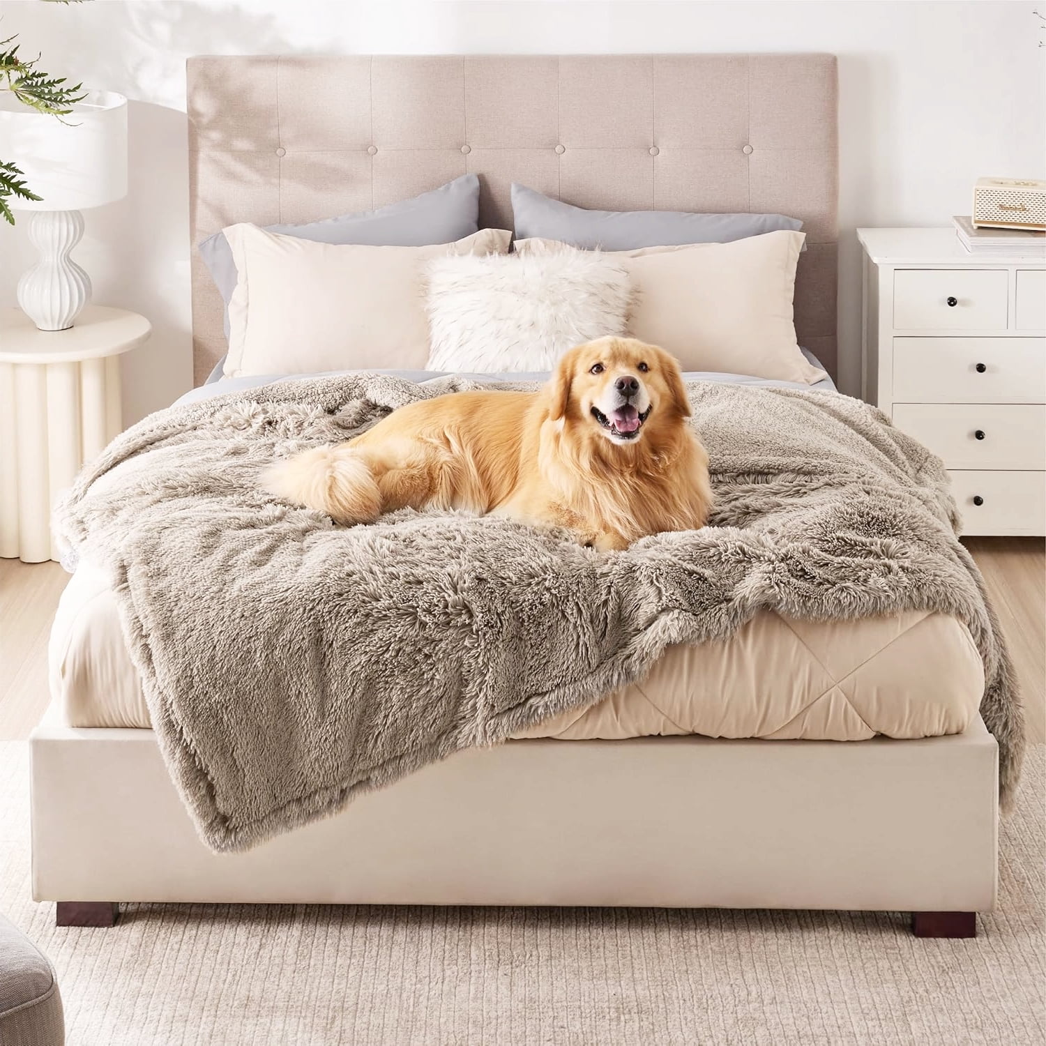 Plush Fleece Dog Blanket for Large Dogs, Twin Size Waterproof and Washable