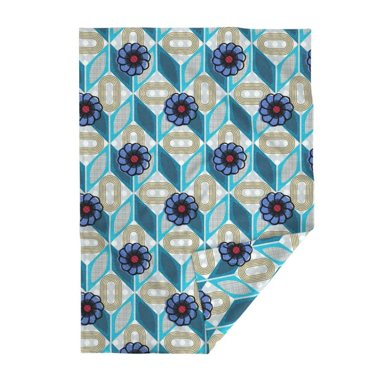 Retro geometric blanket shop