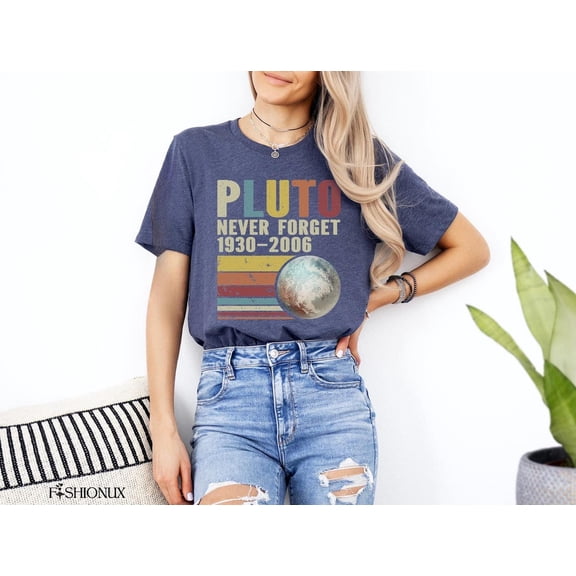 Pluto Never Forget 1936-2006 Planet Sweatshirt, Trendy Science Hoodie, Astronomy Lover Sweater, Aesthetic Universe Shirt, Retro Space Tee SWEATSHIRT All Size S-5XL