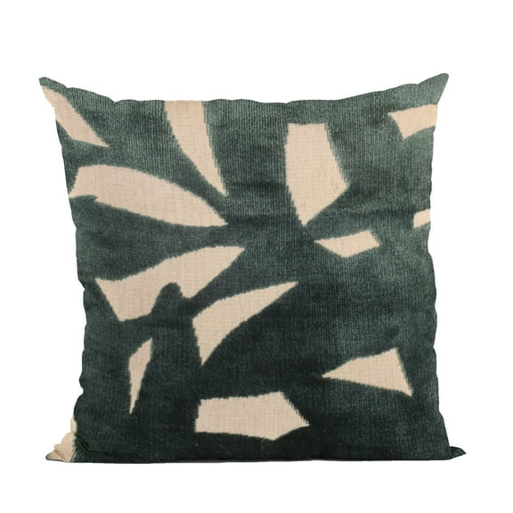 Plutus 12" x 20" Palm Floral Luxury Throw Pillow in Green