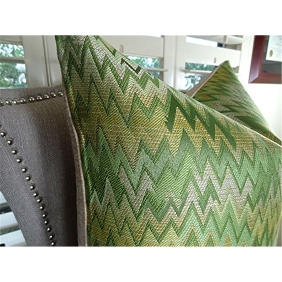 Plutus Peek Leaf Handmade Throw Pillow - Green - Citrine & Taupe - 22 x 22 in.