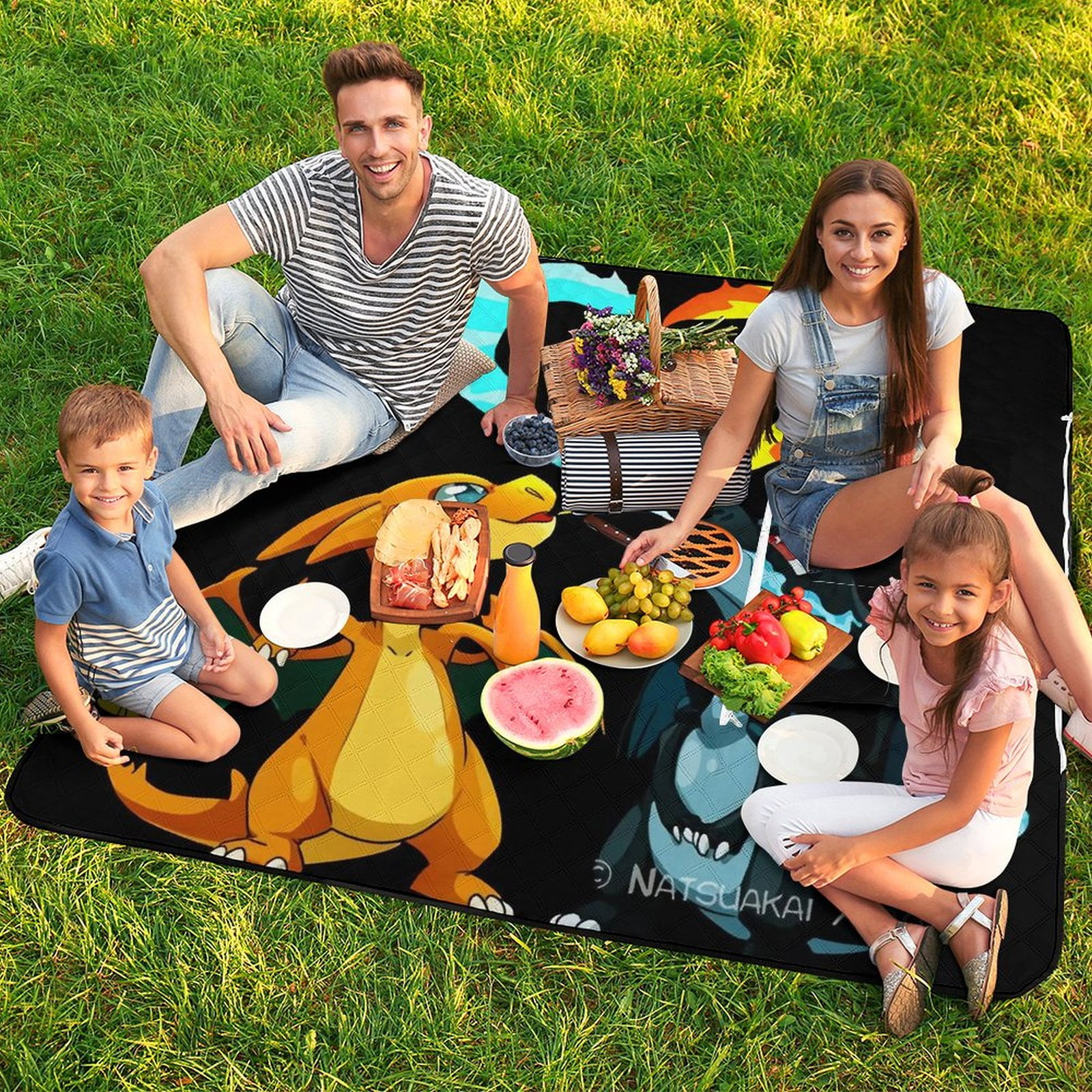 Pokémon-Pikachu Charmander Charizard Picnic Blankets 59