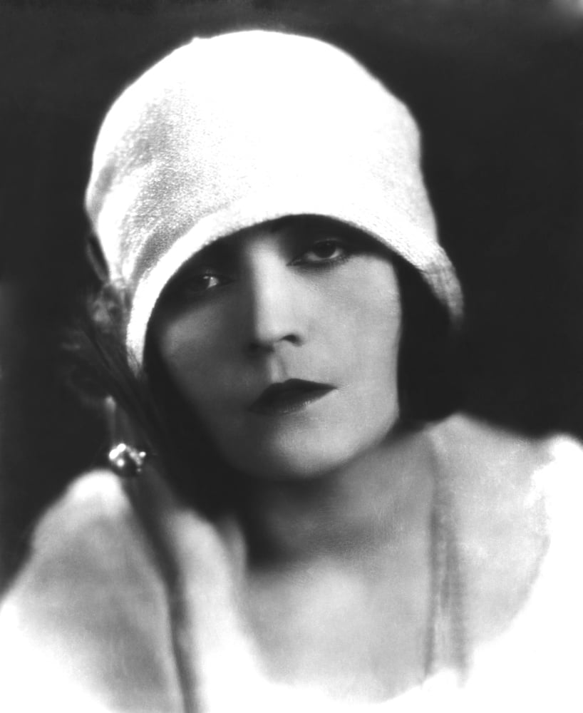 Pola Negri Canvas Art - (16 x 20)