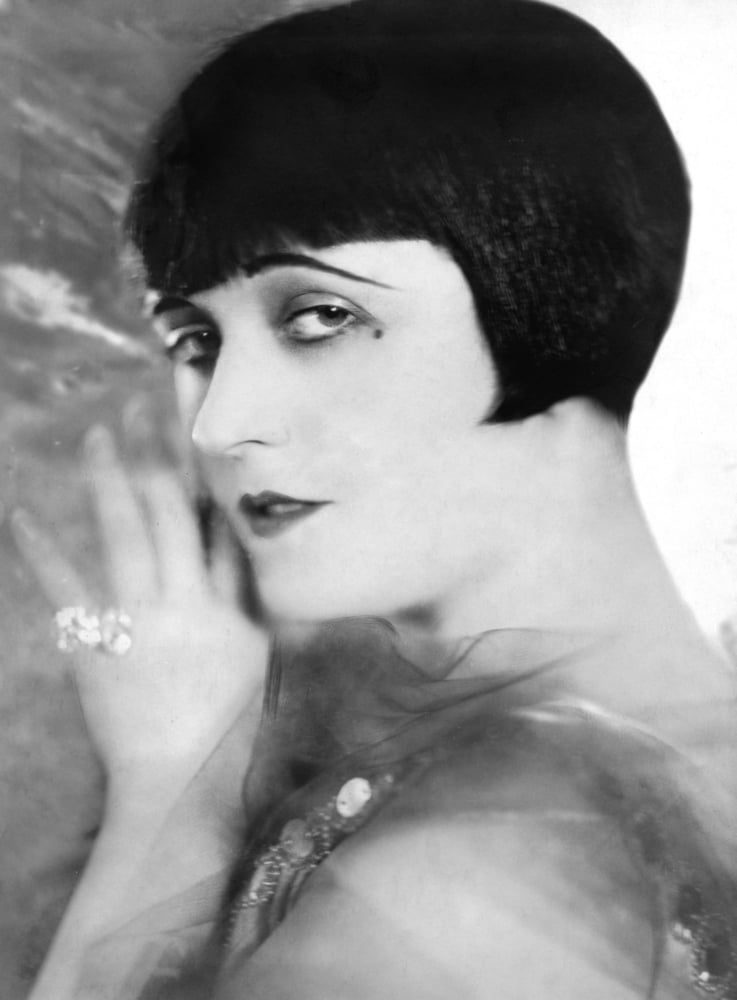 Pola Negri Canvas Art - (16 x 20)