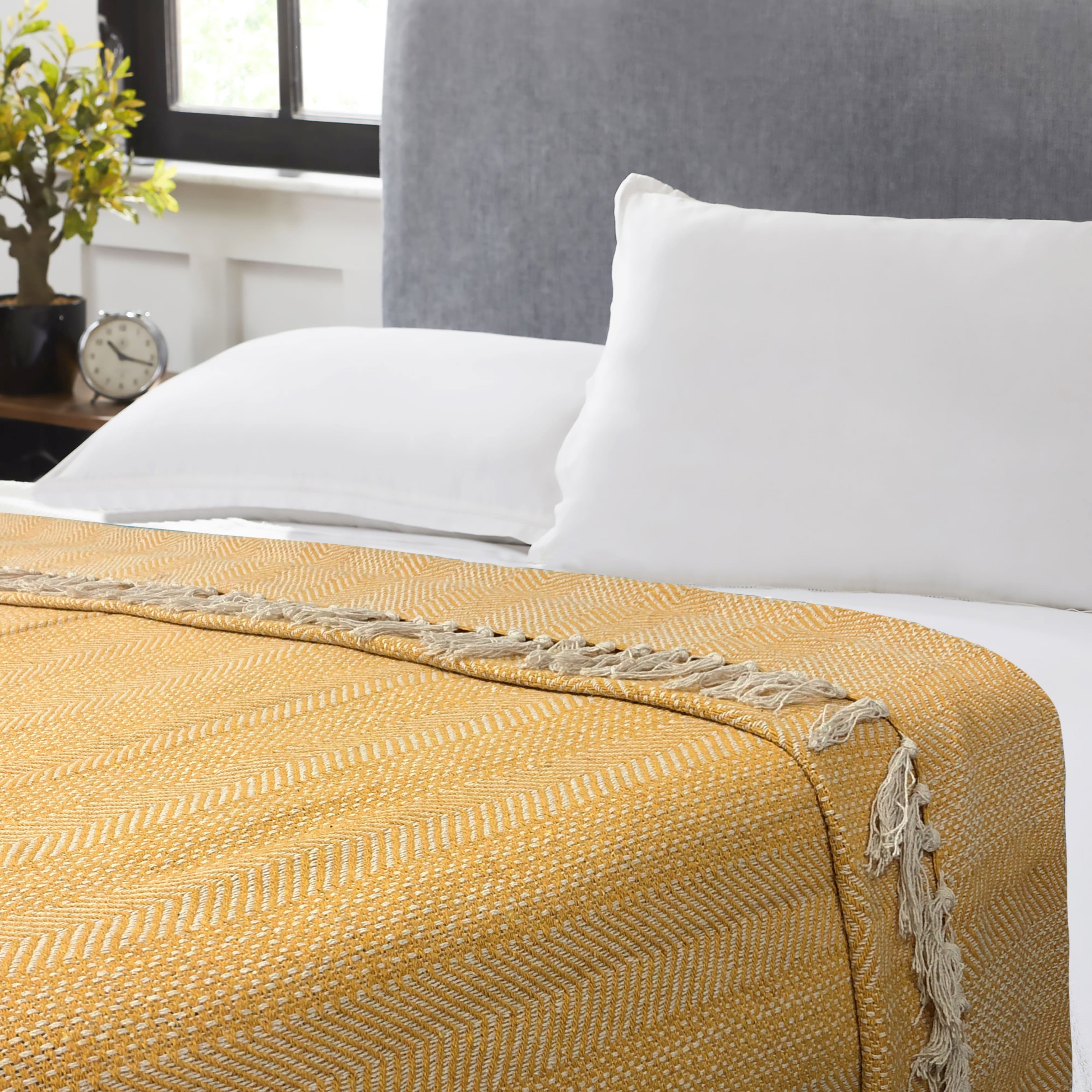 Twin Yellow Chevron Cotton Knitted Blanket with Fringes