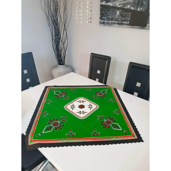 Polish Highlander Parzenica Design Square Table Topper, Green