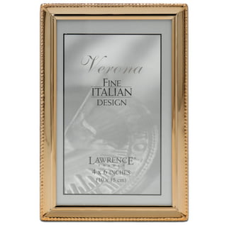 Framing Art with Borders or Signatures