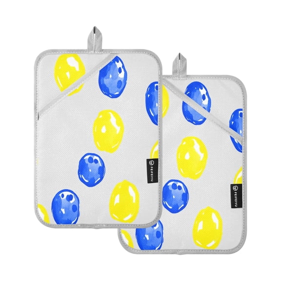 Polka Dots Pattern Set of 2 Heat-Resistant Quilted Pads, Silver Polyester, 7" x 9.8"