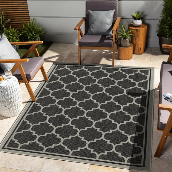 Polypropylene Composition - Elegant Trellis Pattern - Outdoor Lounge Areas - Easy - to - Manage Rug