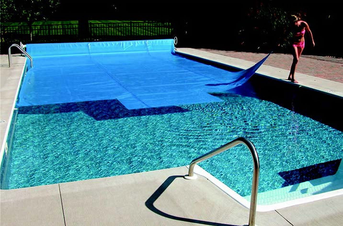 Pool Central 16 x 30 ft Oval Solstice Solar Blanket Swimming Pool Cover - Blue