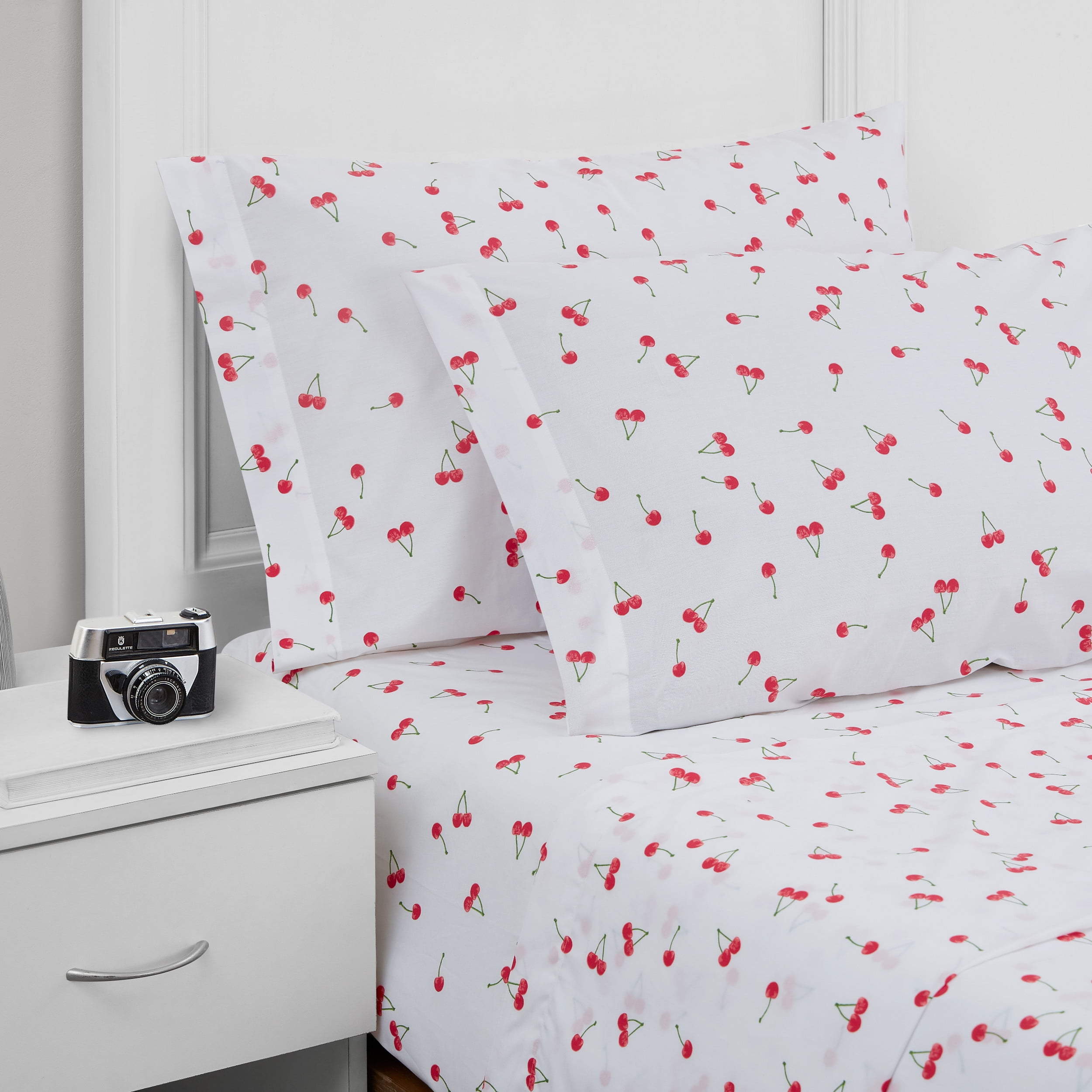 Twin Red and White Cotton Percale Sheet Set