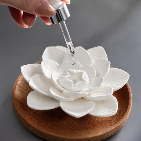 Porcelain Flower Aromatherapy Diffuser, Handmade Rose Scented Ornament, Tabletop Home Decor, Bedroom Living Room Office Spa Yoga Room Essential Oil Fragrance Diffuser, 170-190 Characters