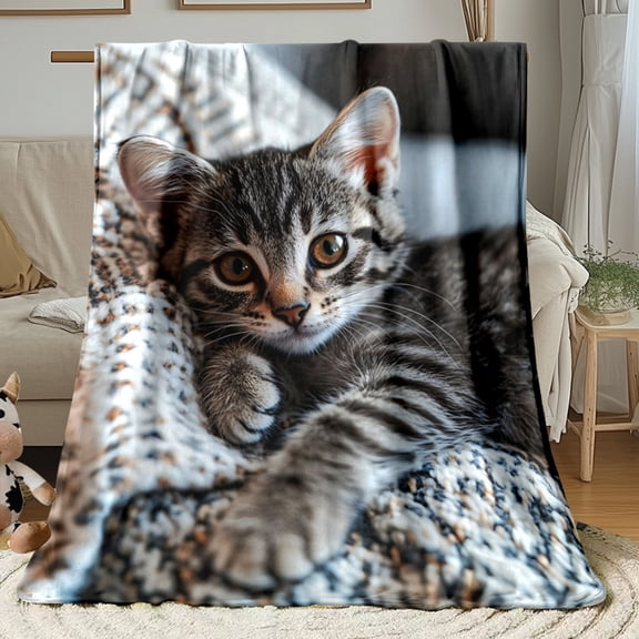 Portable Fleece Blanket Kitten in Blanket Portable Blanket Lightweight Throwfor Sofa Travel Camping Livingroom Office Couch Chair Bed Digital Printing Fleece Blanket with Soft Warm Fabric
