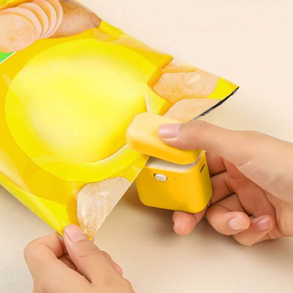 Portable Heat Sealing Machine For Food Preservation And Kitchen Organization Compact Household Snack Bag Sealer