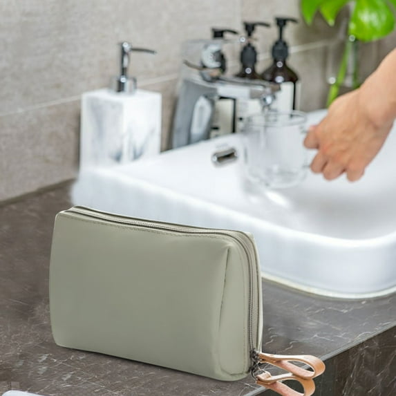 Lipstick Cosmetic Bag Portable Travel Makeup Organizer Cute Mini Clutch Pouch for Women Girls Toiletry Accessories