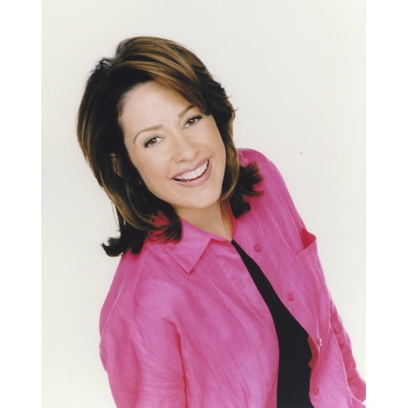 Portrait of Patricia Heaton in White Background Photo Print (24 x 30)