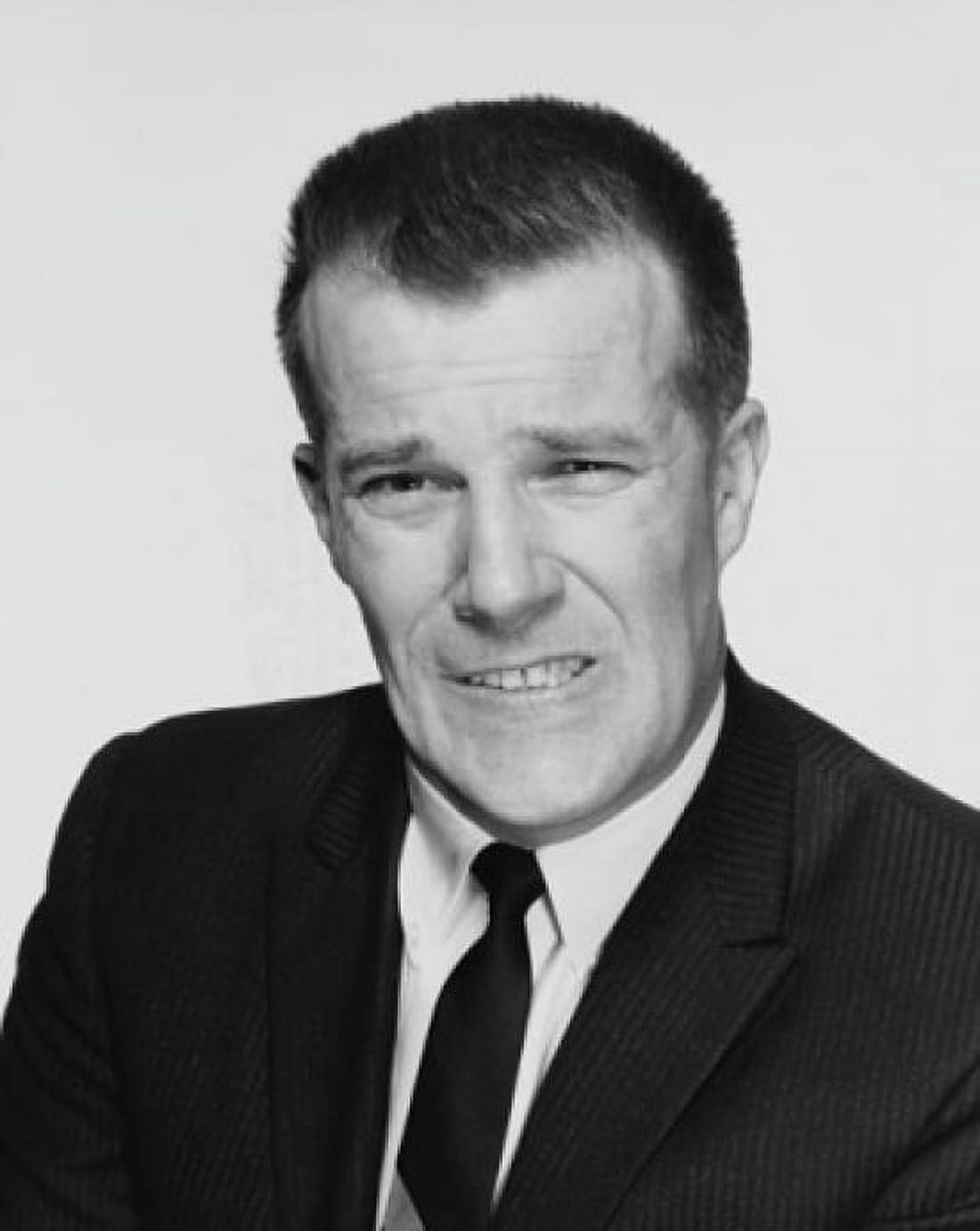 Portrait of a businessman looking frustrated Canvas Art - (18 x 24)
