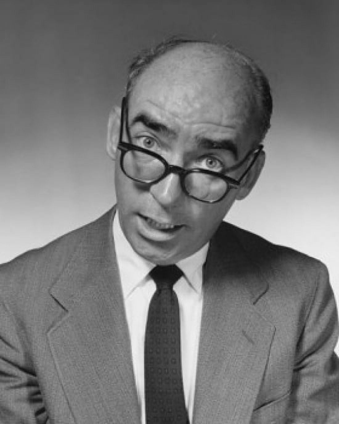 Portrait of a businessman looking surprised Canvas Art - (18 x 24)