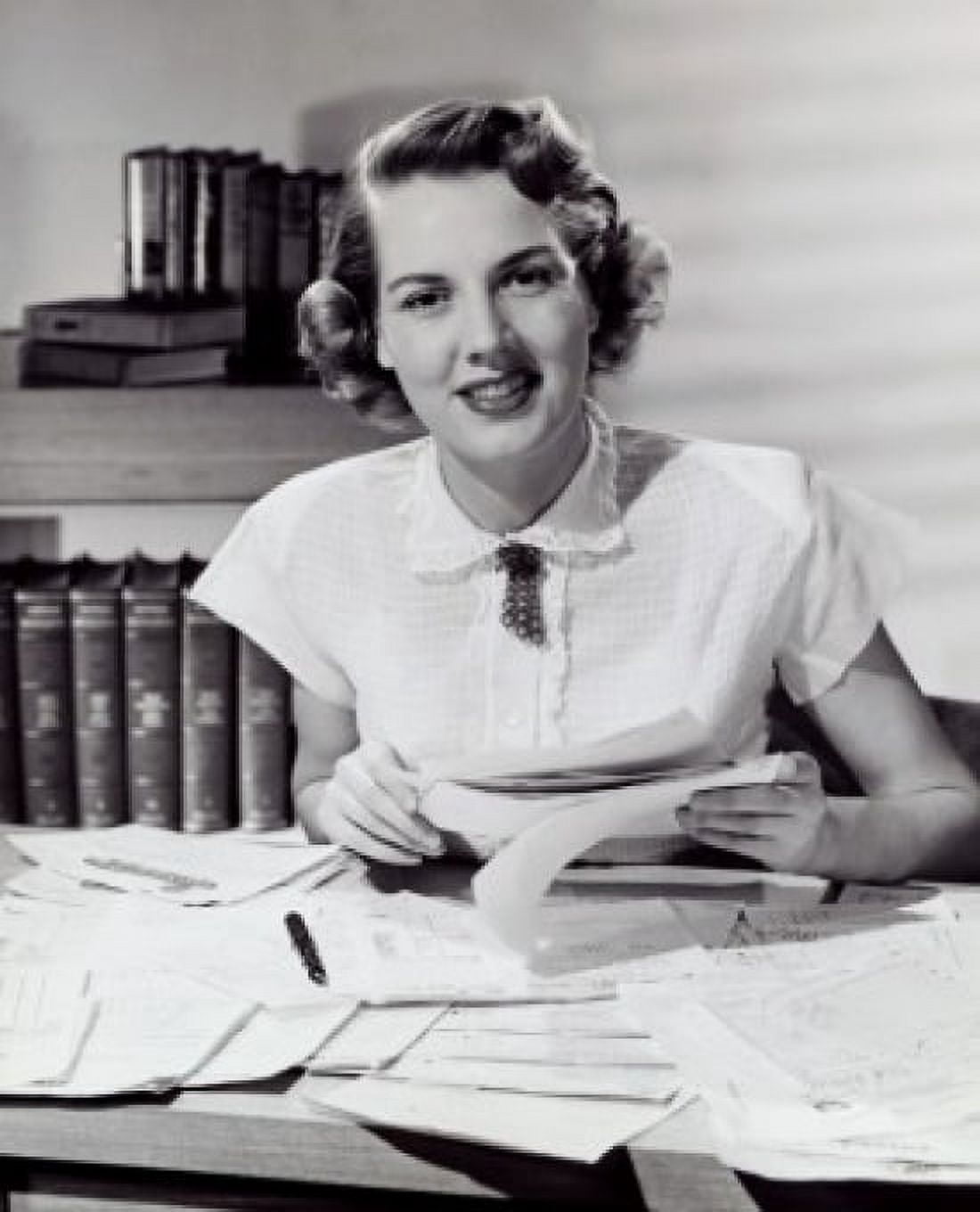 Portrait of a businesswoman holding documents Canvas Art - (18 x 24)