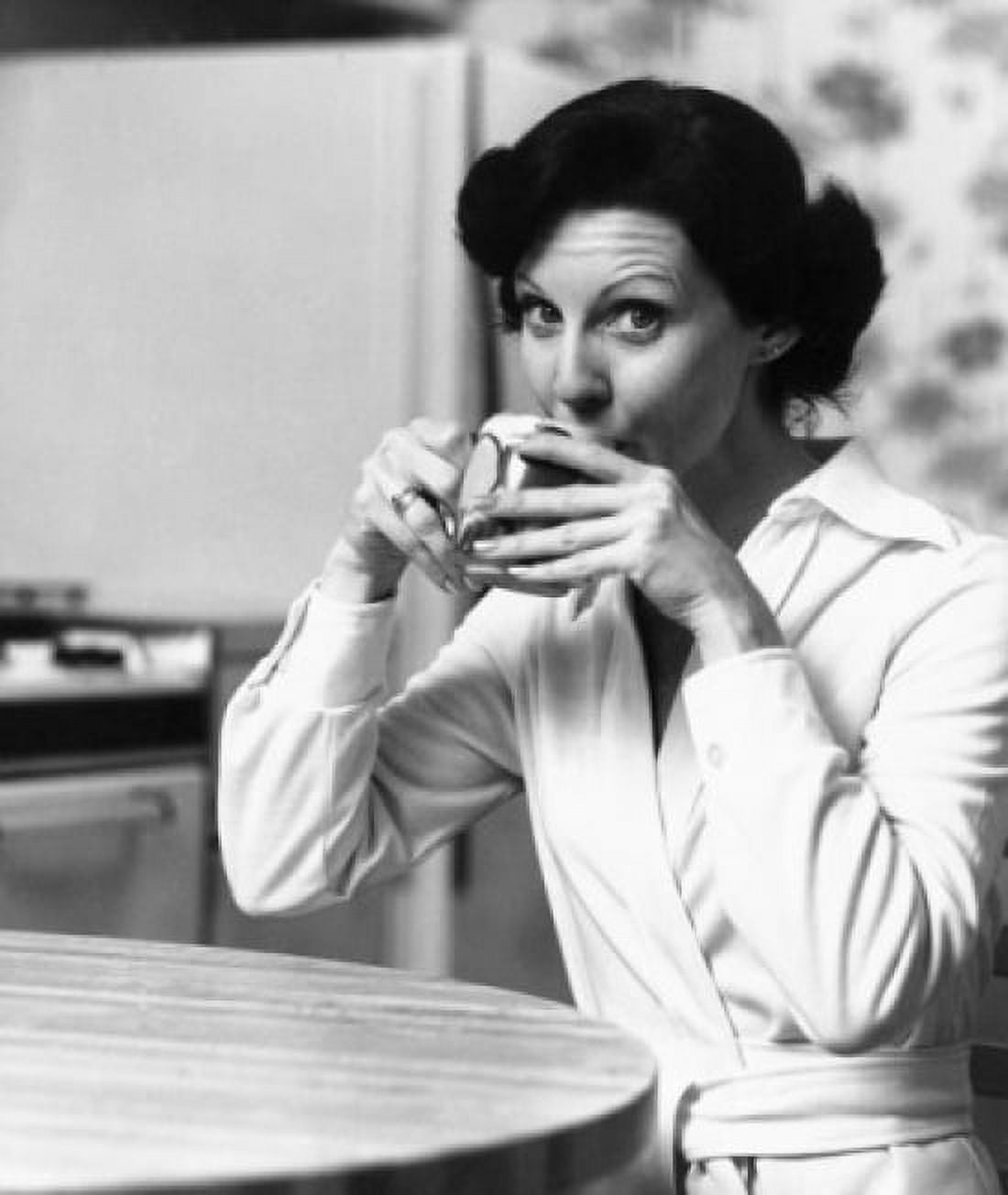 Portrait of a mid adult woman drinking from a tea cup Canvas Art - (24 x 36)