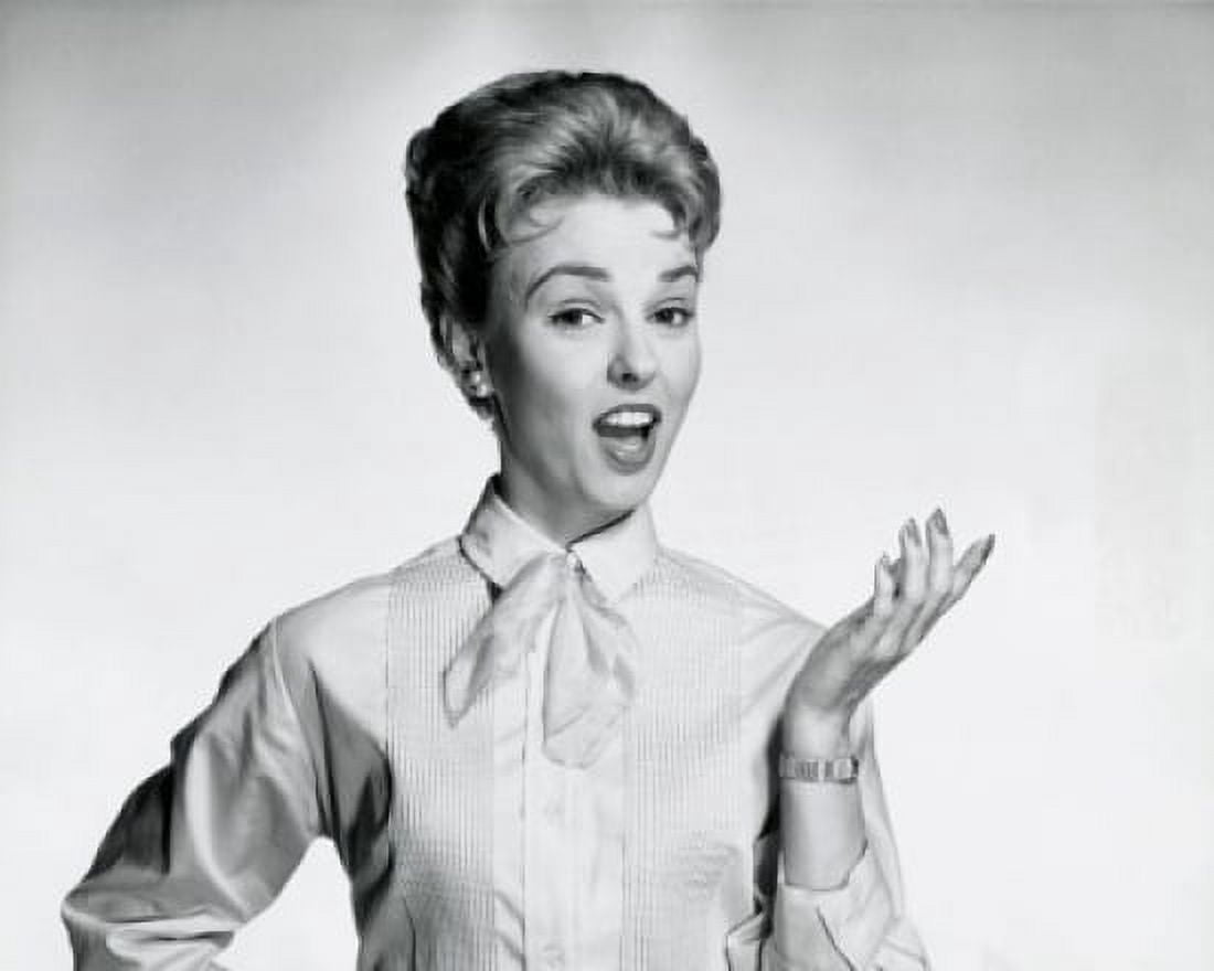 Portrait of a mid adult woman gesturing Canvas Art - (18 x 24)