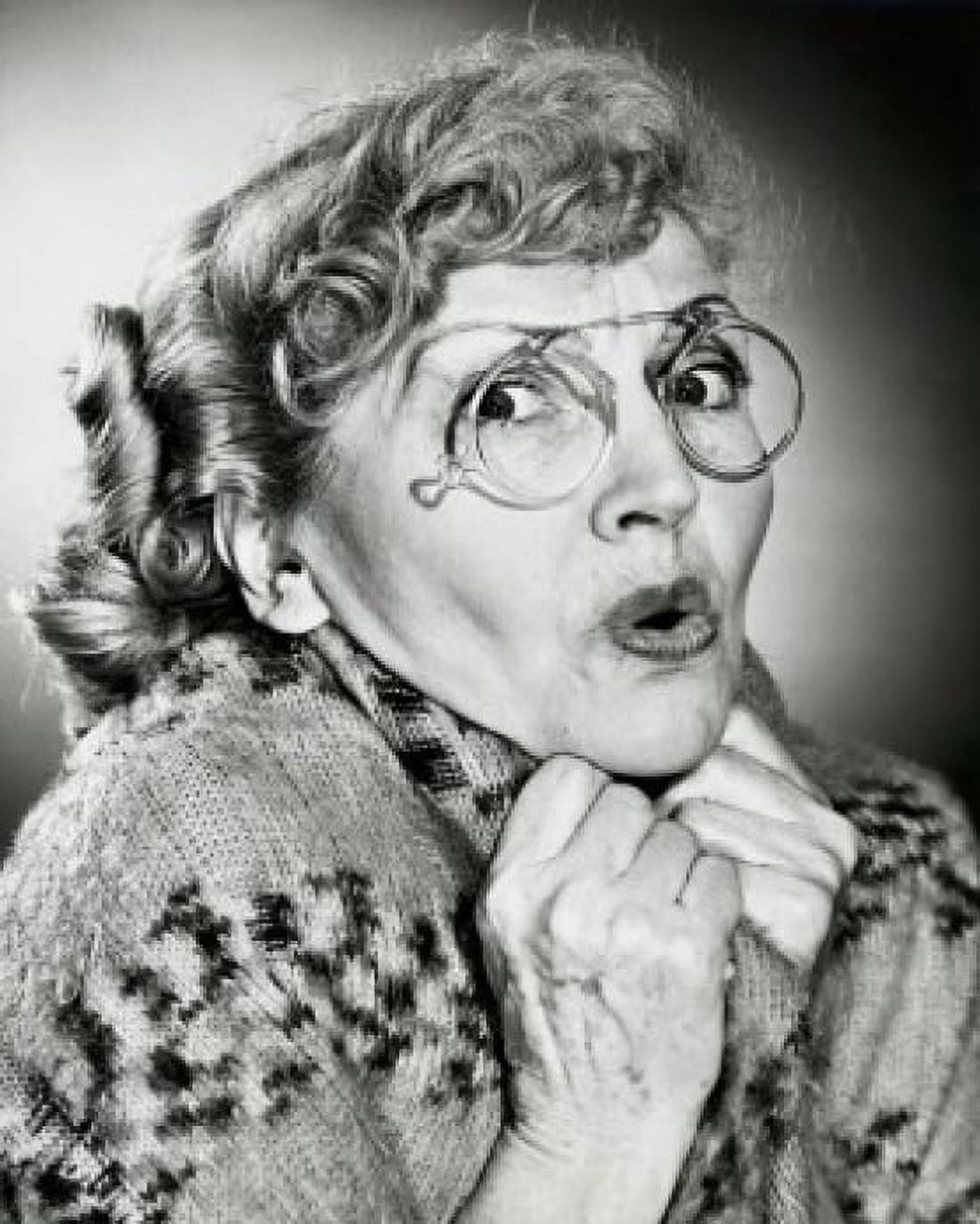 Portrait of a senior woman looking scared Canvas Art - (18 x 24)