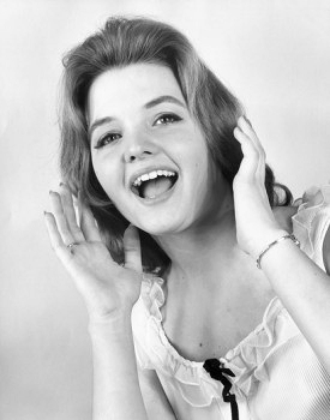 Portrait of a young woman shouting Canvas Art -  (24 x 36)