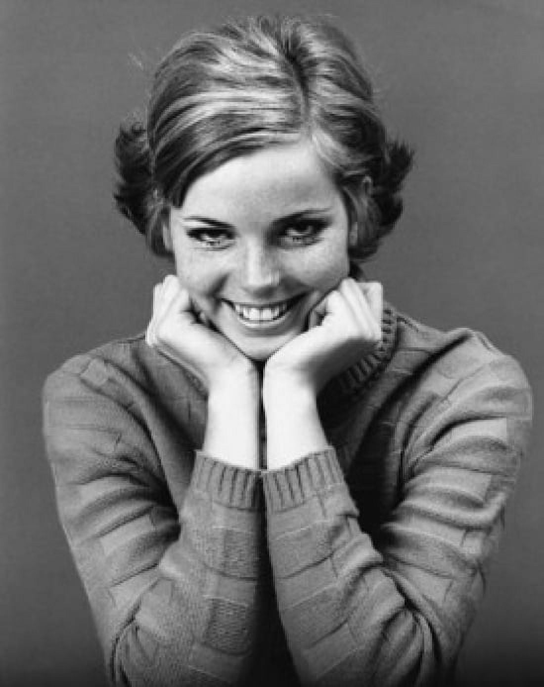 Portrait of a young woman smiling Canvas Art - (18 x 24)