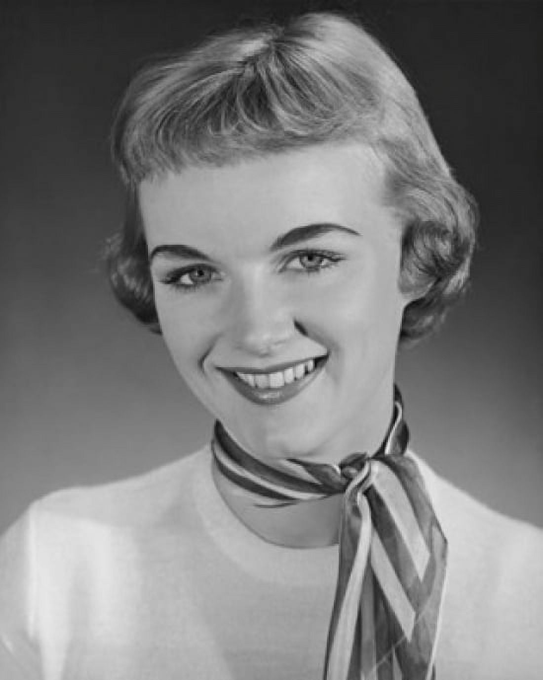 Portrait of a young woman smiling Canvas Art - (18 x 24)