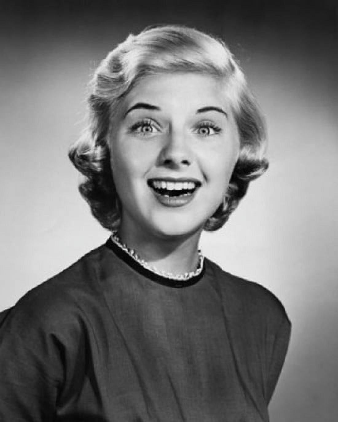Portrait of a young woman smiling Canvas Art - (18 x 24)