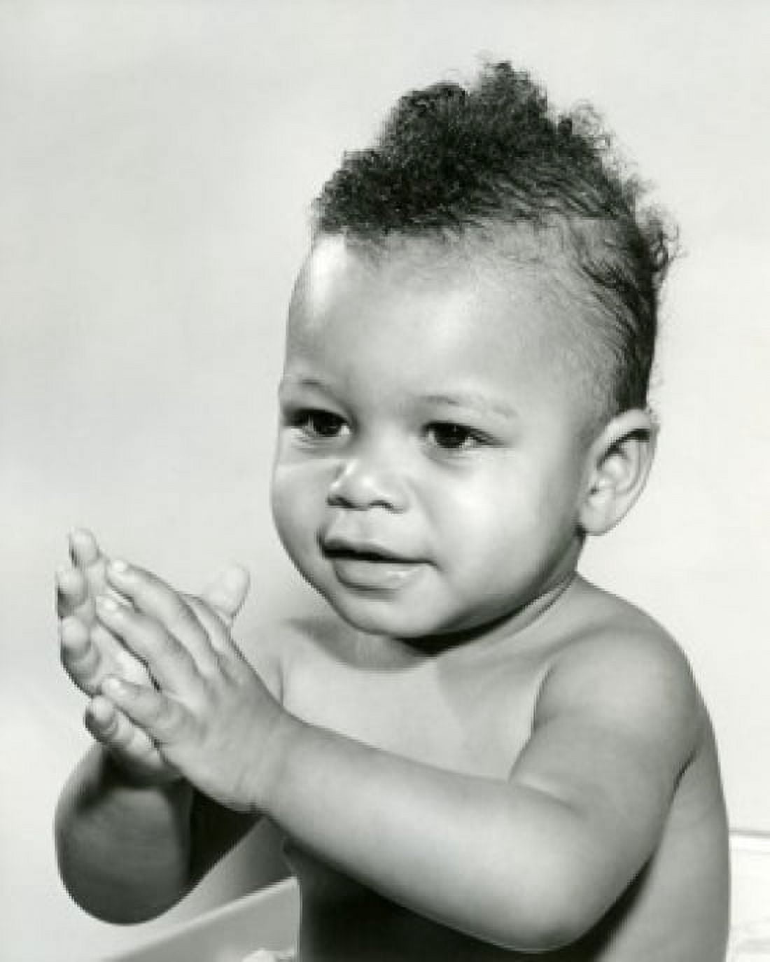 Portrait of baby Canvas Art - (18 x 24)