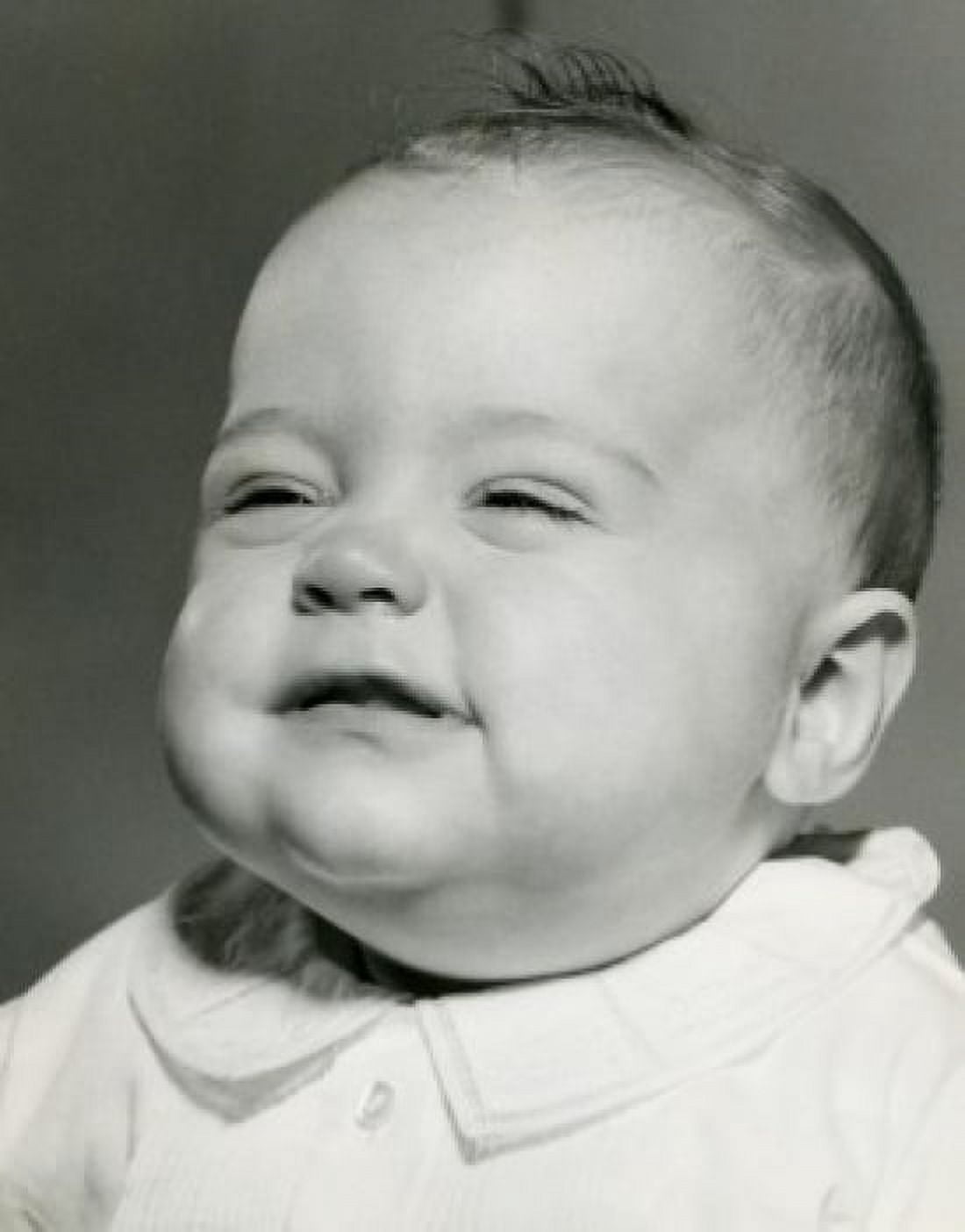Portrait of baby Canvas Art - (18 x 24)