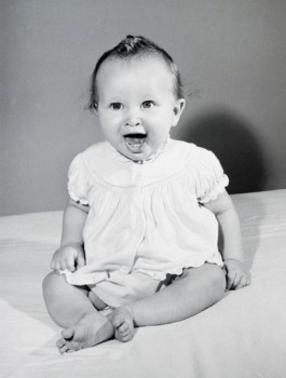 Portrait of baby Canvas Art - (24 x 36)
