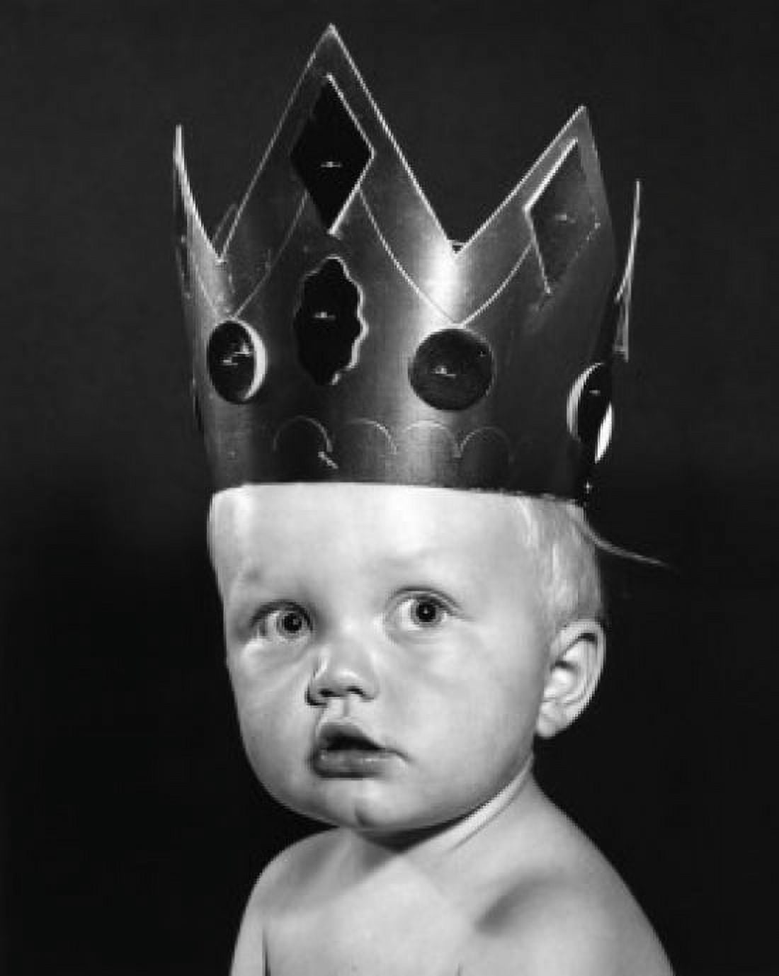 Portrait of baby boy Canvas Art - (18 x 24)