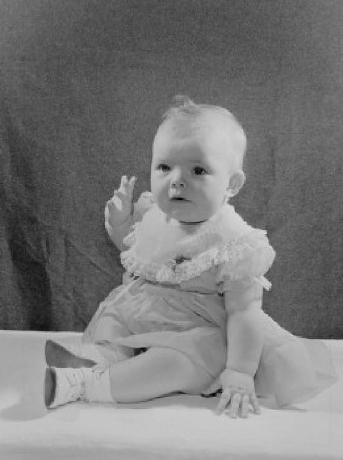 Portrait of baby girl in dress Canvas Art - (24 x 36)