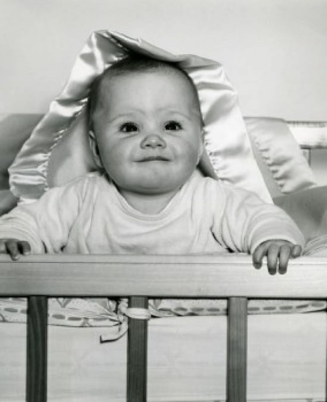 Portrait of baby in cot Canvas Art - (18 x 24)