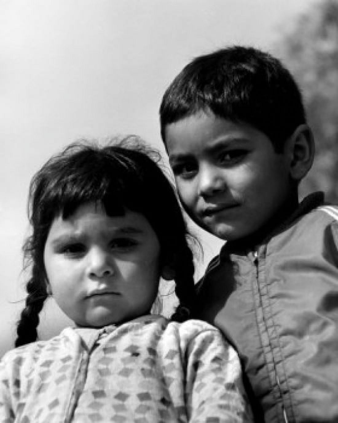 Portrait of boy and girl Canvas Art - (18 x 24)