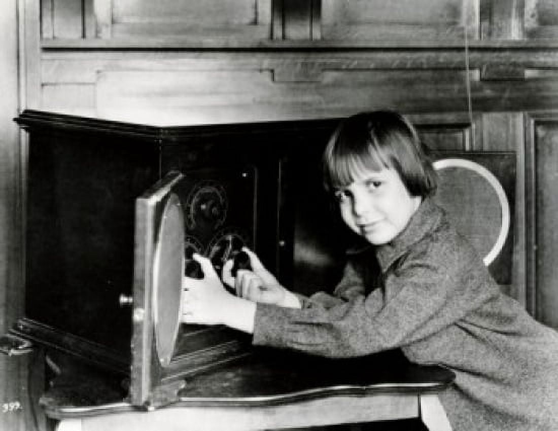 Portrait of boy listening radio Radiola IV RCA 1923 Canvas Art - (18 x 24)
