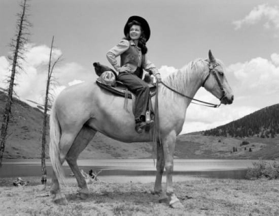 Portrait of cowgirl on horse Canvas Art - (18 x 24)