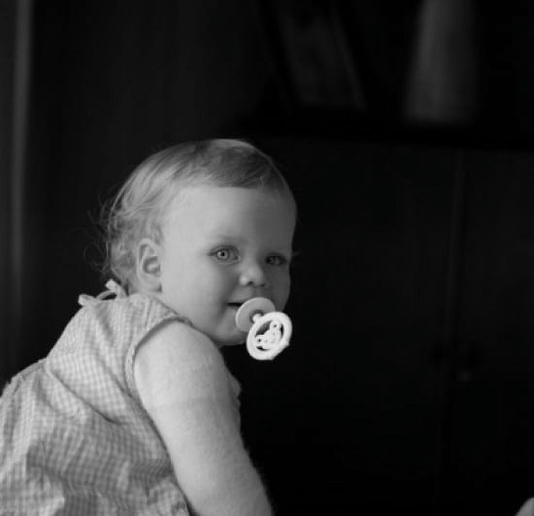 Portrait of cute baby girl Canvas Art - (24 x 36)