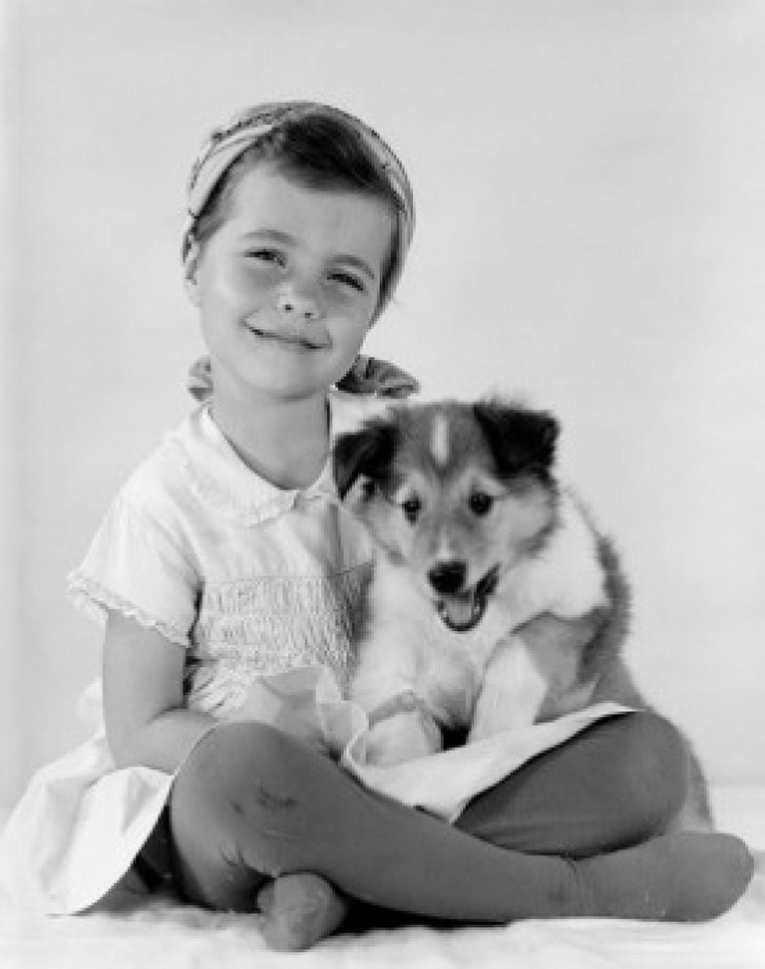 Portrait of girl with puppy Canvas Art - (18 x 24)